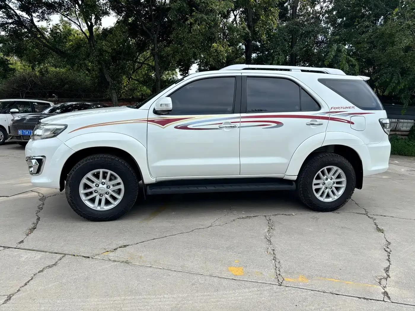 Fortuner 2013 2.7L Automatic — миниатюра 7