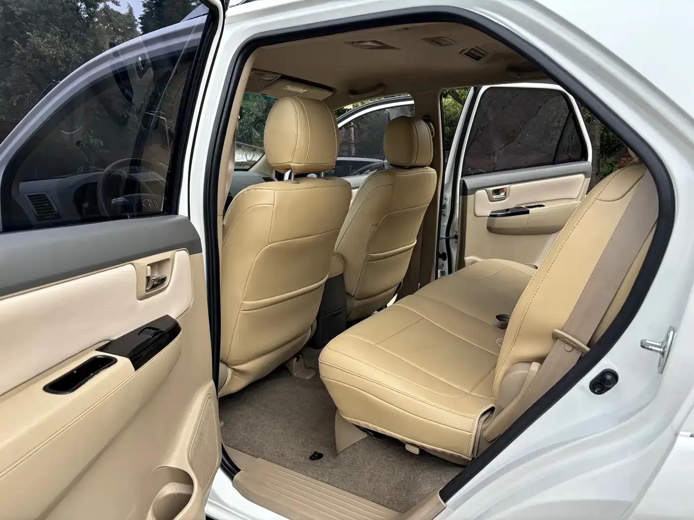 Fortuner 2013 2.7L Automatic — миниатюра 9