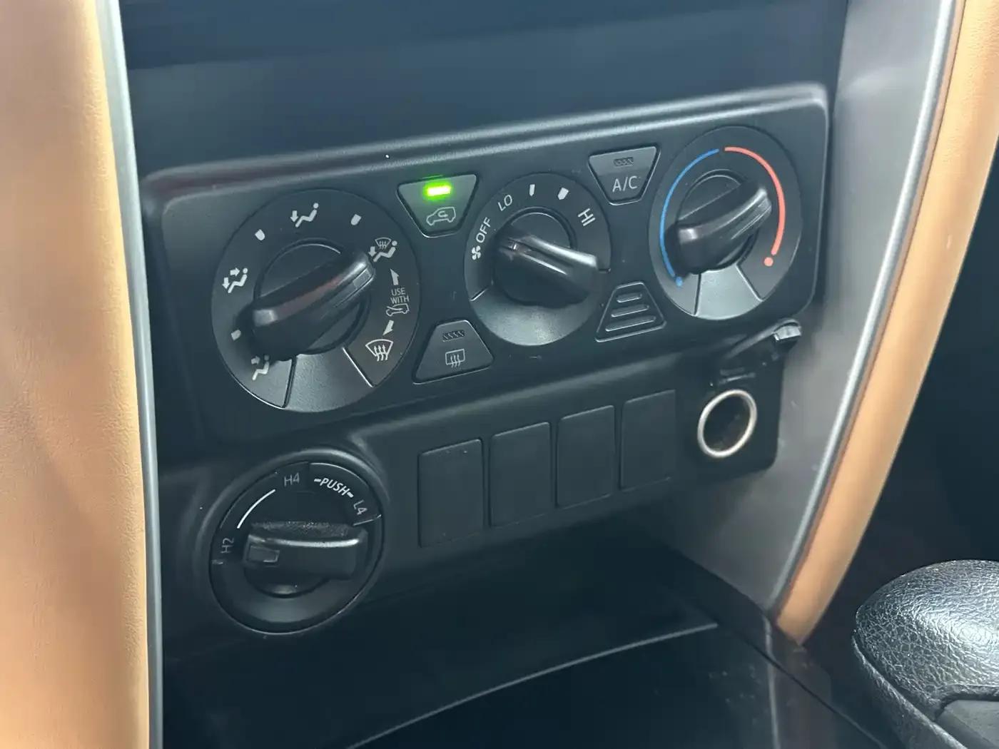 Fortuner 2017 2.7L Middle East Edition — миниатюра 19