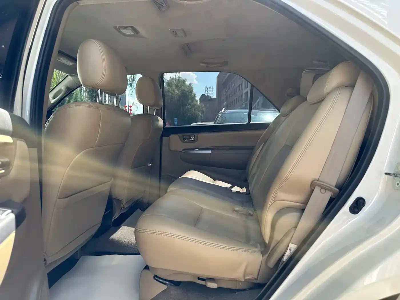 Fortuner 2015 2.7L Standard Edition — миниатюра 16