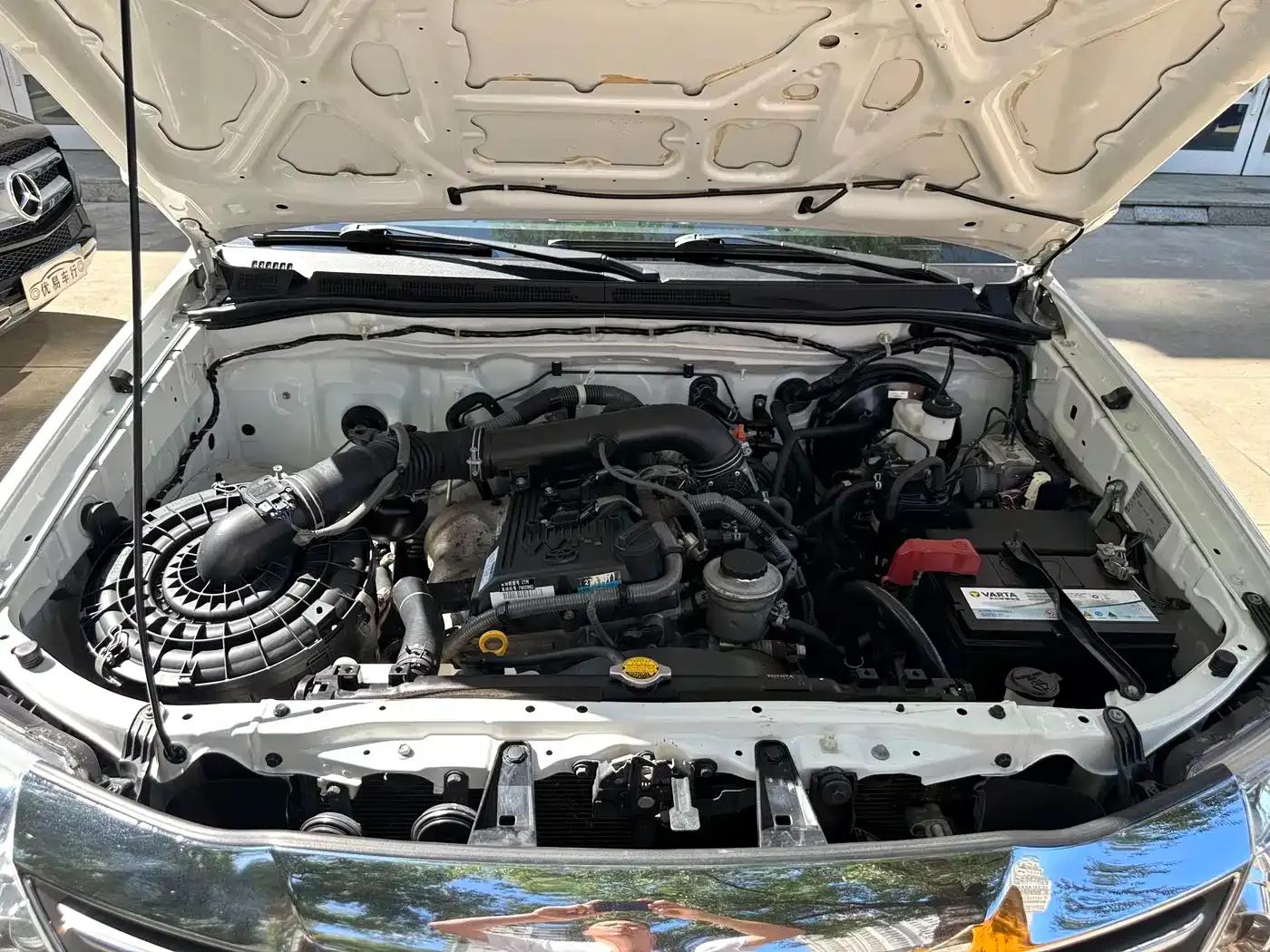 Fortuner 2015 2.7L Standard Edition — миниатюра 19