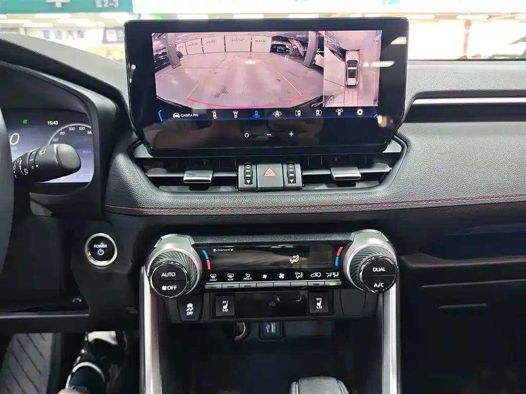 Highlander New Energy 2023 High-Performance Edition 2.5L AWD Exhilarating Version — миниатюра 16