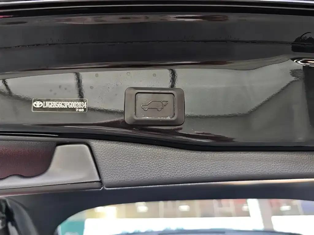 Highlander New Energy 2023 High-Performance Edition 2.5L AWD Exhilarating Version — миниатюра 30