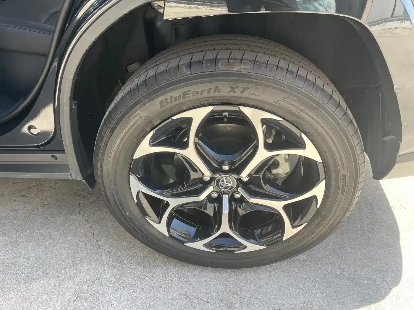 Highlander New Energy 2023 High-Performance Edition 2.5L AWD Exhilarating Version — миниатюра 24
