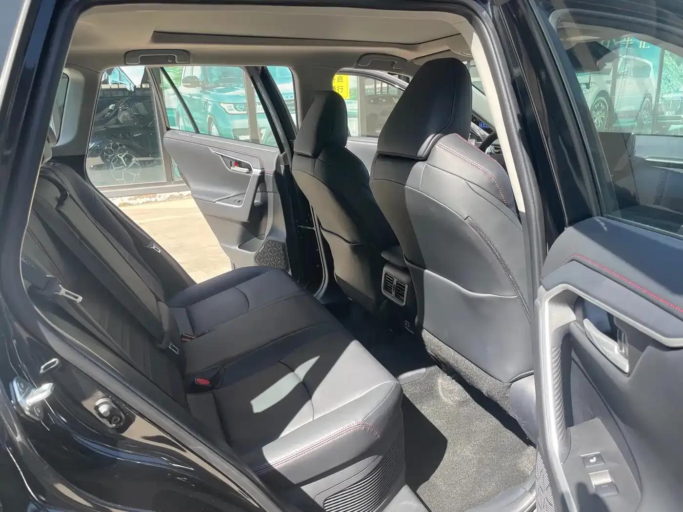Highlander New Energy 2023 High-Performance Edition 2.5L AWD Exhilarating Version — миниатюра 9