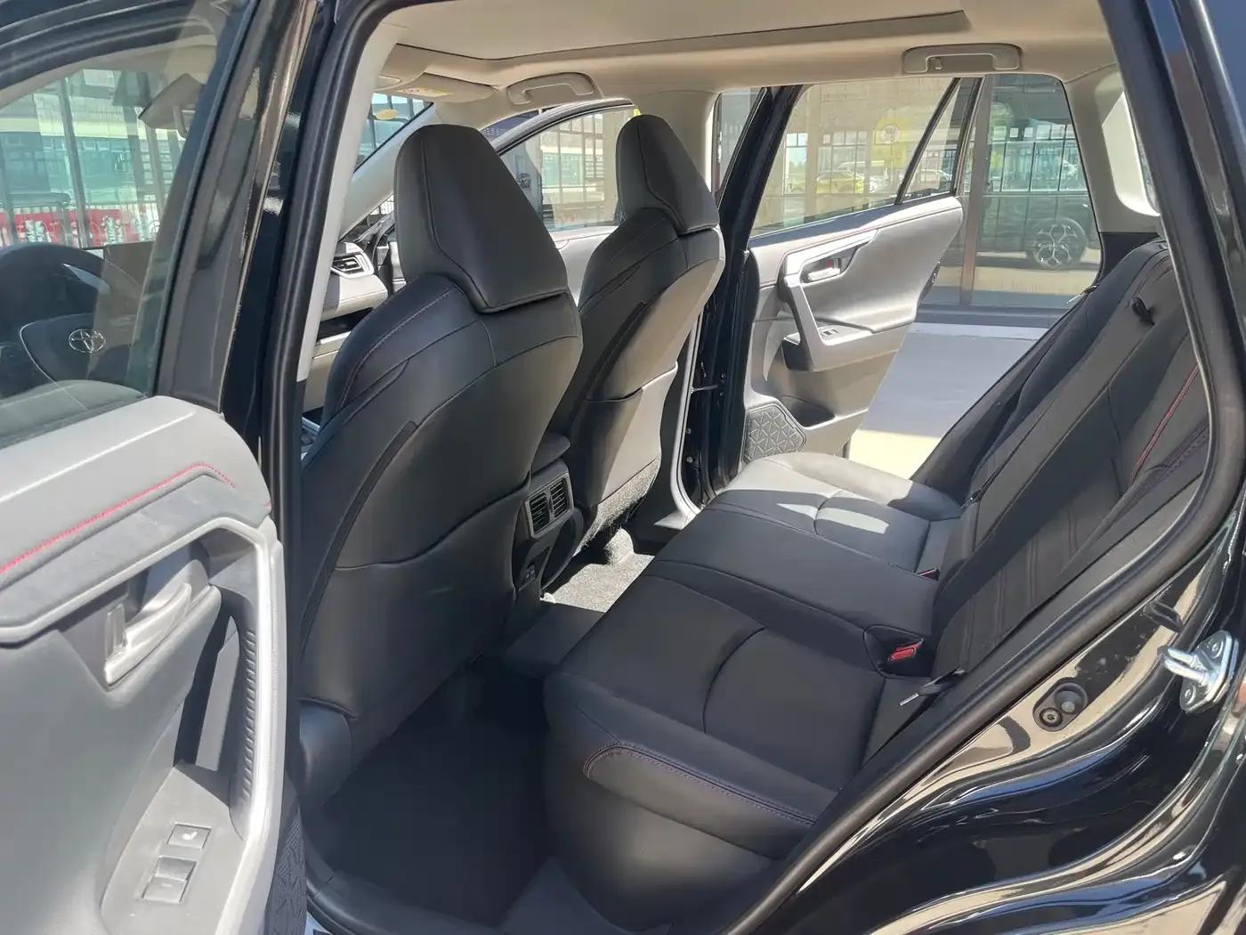 Highlander New Energy 2023 High-Performance Edition 2.5L AWD Exhilarating Version — миниатюра 10
