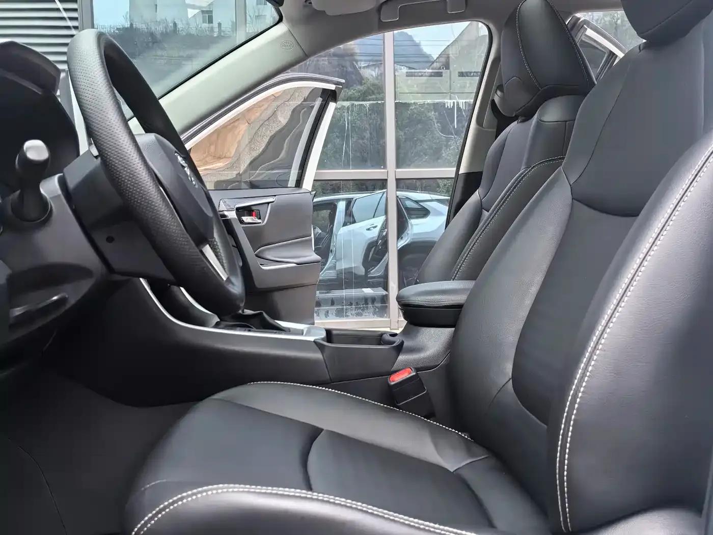 RAV4 Hybrid E+ 2021 2.5L 2WD Elite Pro — миниатюра 11