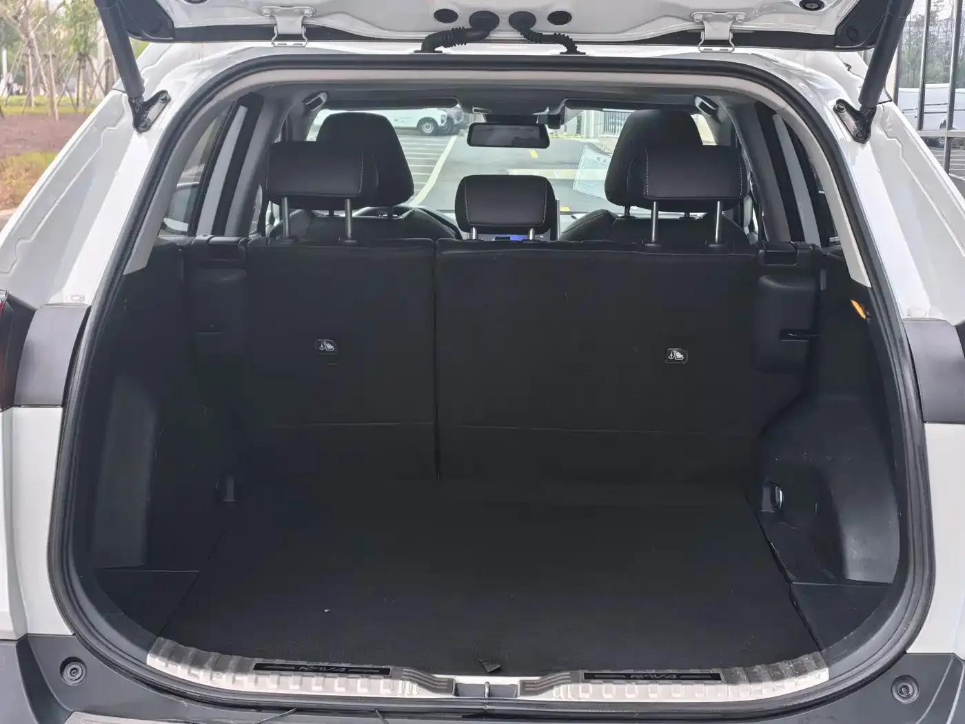 RAV4 Hybrid E+ 2021 2.5L 2WD Elite Pro — миниатюра 16