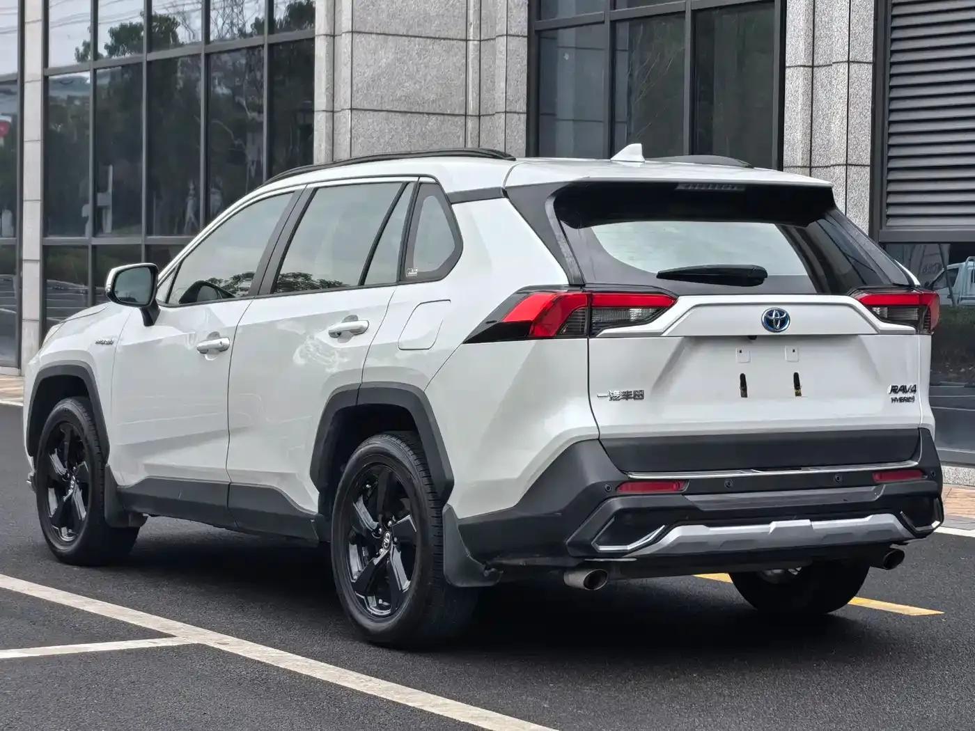 RAV4 Hybrid E+ 2021 2.5L 2WD Elite Pro — миниатюра 4
