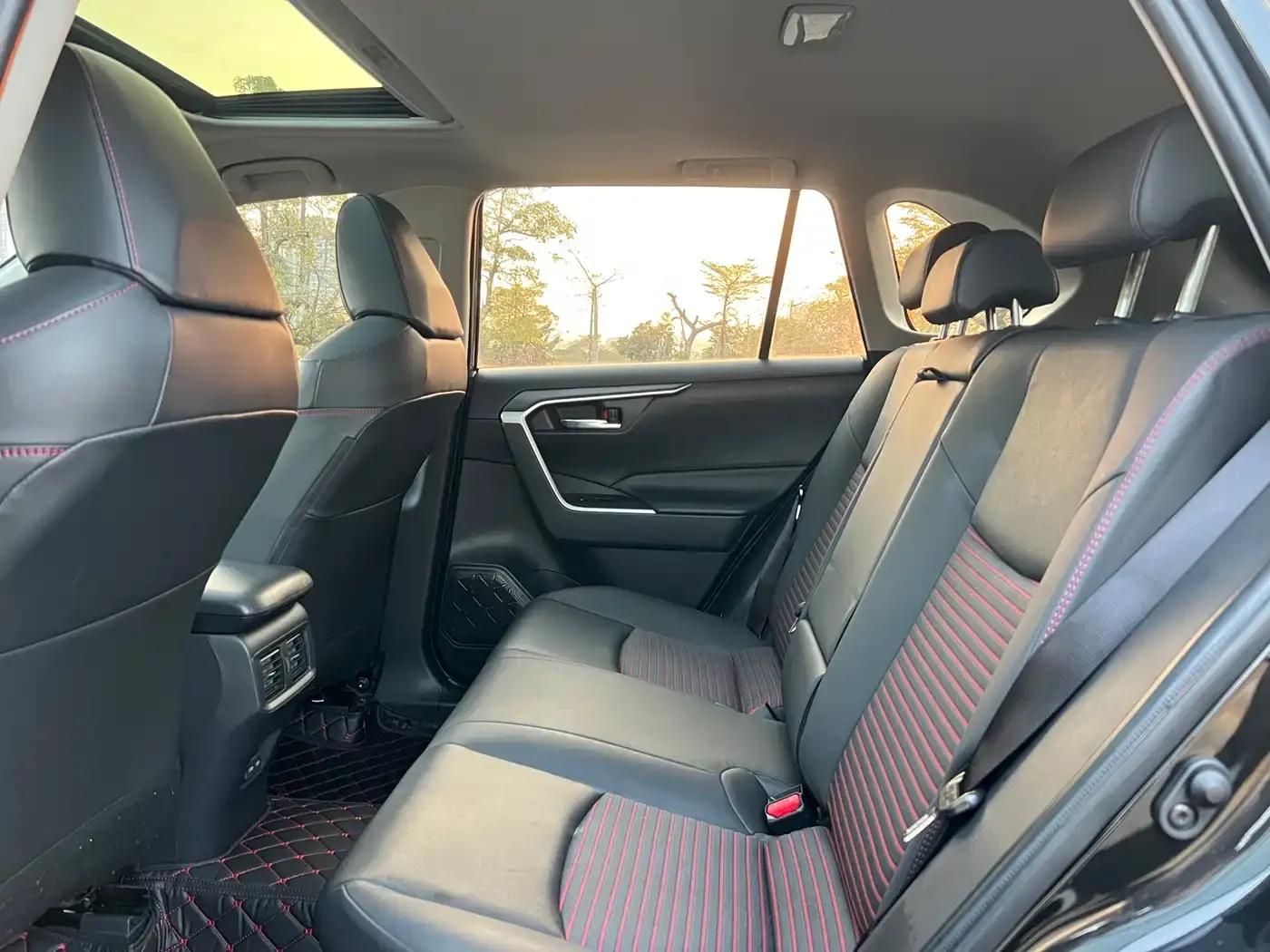 RAV4 Hybrid E+ 2022 2.5L 2WD Elite Pro — миниатюра 11