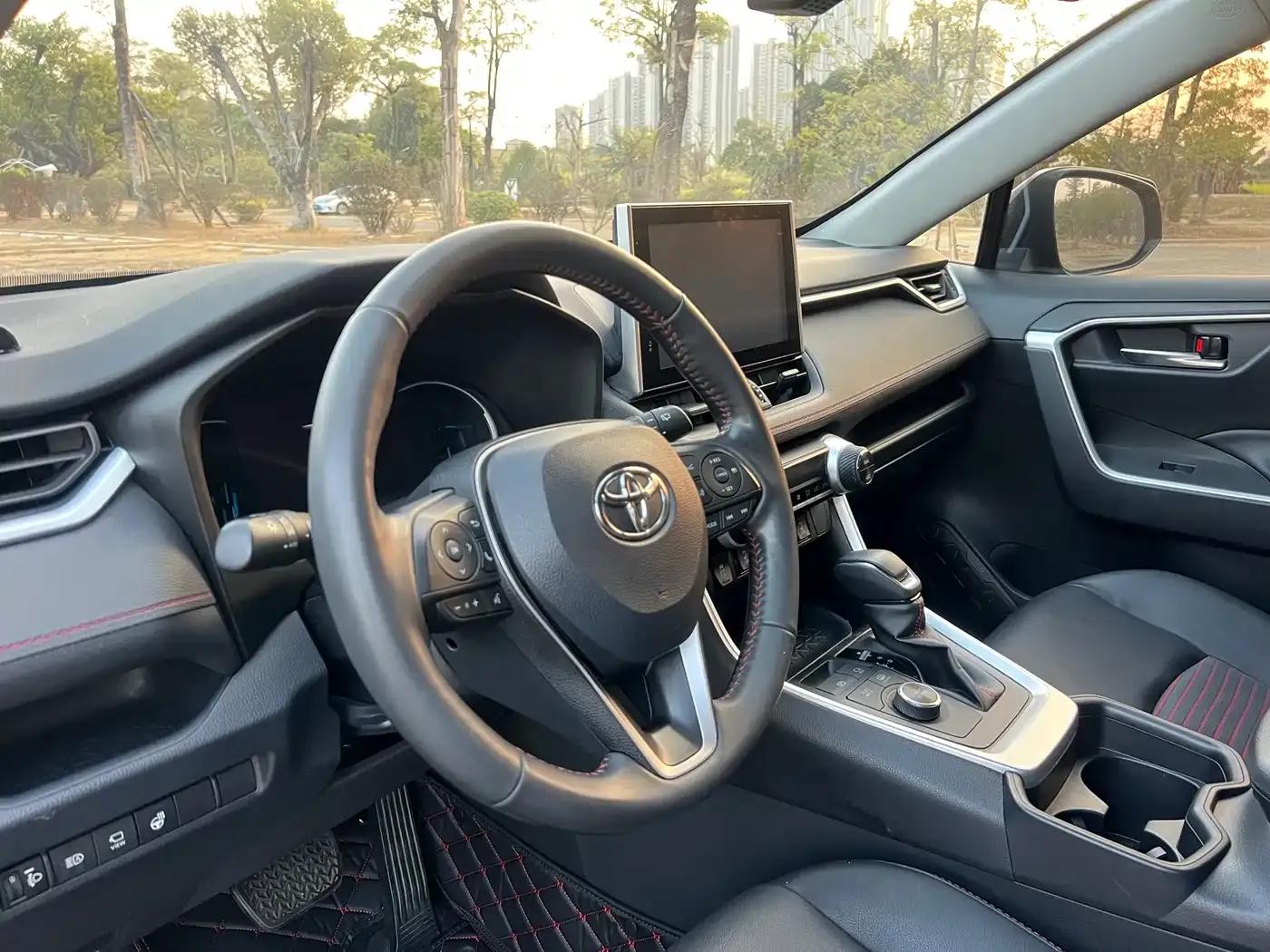 RAV4 Hybrid E+ 2022 2.5L 2WD Elite Pro — миниатюра 16