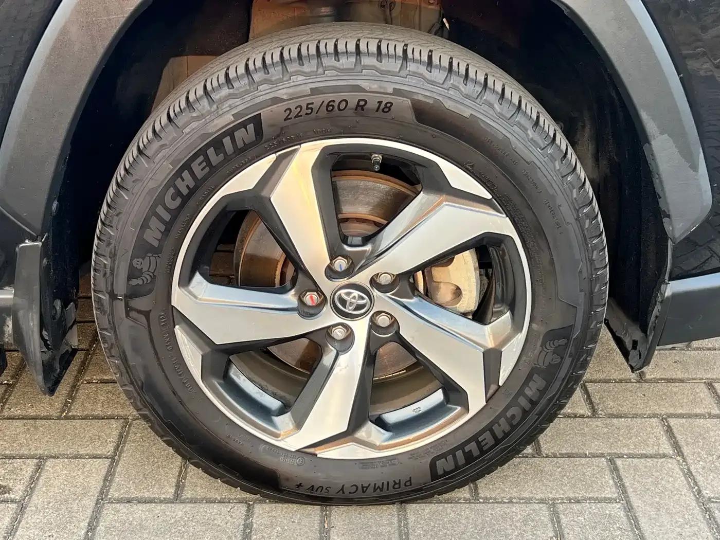 RAV4 Hybrid E+ 2022 2.5L 2WD Elite Pro — миниатюра 21
