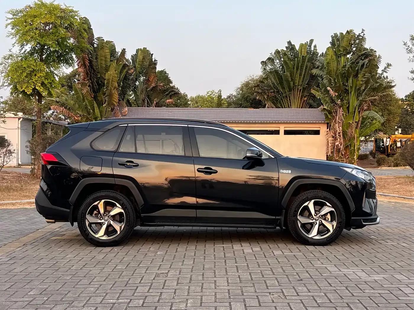 RAV4 Hybrid E+ 2022 2.5L 2WD Elite Pro — миниатюра 4