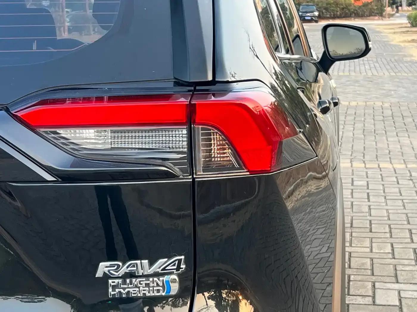 RAV4 Hybrid E+ 2022 2.5L 2WD Elite Pro — миниатюра 9