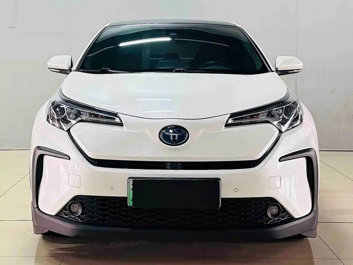 Toyota C-HR EV 2020 Luxury Sunroof Edition — миниатюра 2