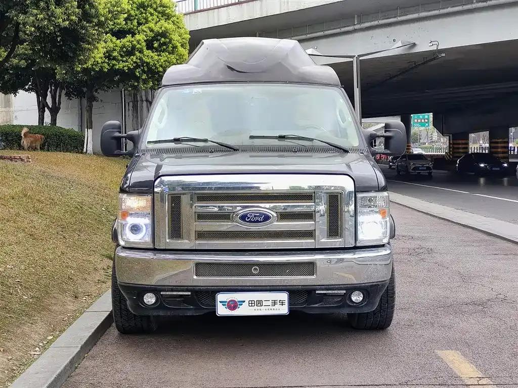 2013 Ford E350 5.4L US Spec — миниатюра 2