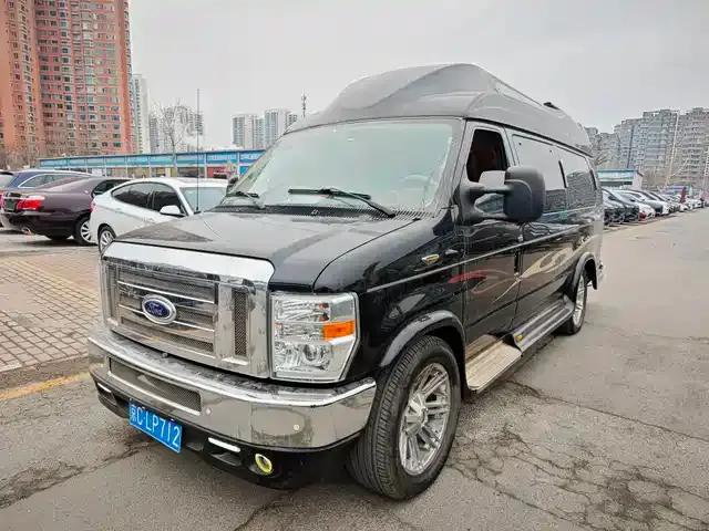 2011 Ford E350 5.4L Platinum Edition