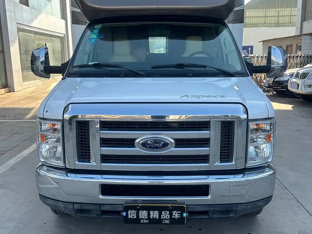 Ford E350 2011 5.4L Platinum Limited Edition — миниатюра 5