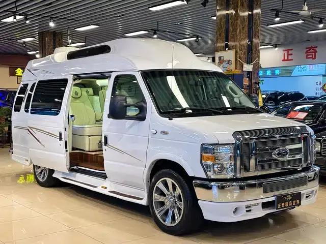 Ford E350 2011 5.4L Platinum Limited Edition