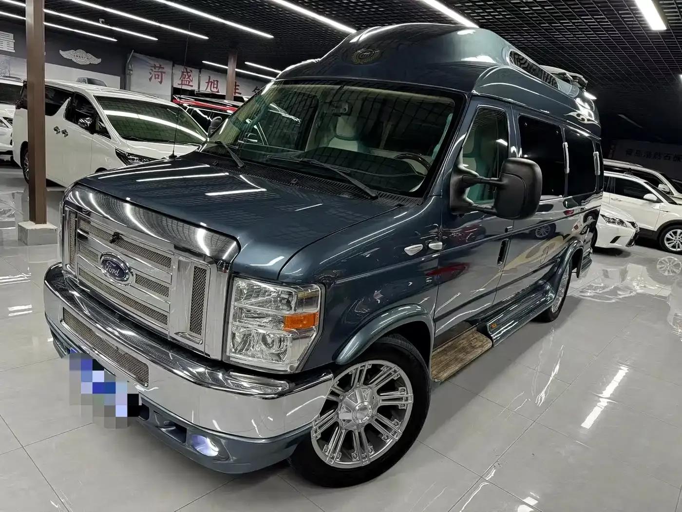 2014 Ford E350 5.4L Automatic — миниатюра 3