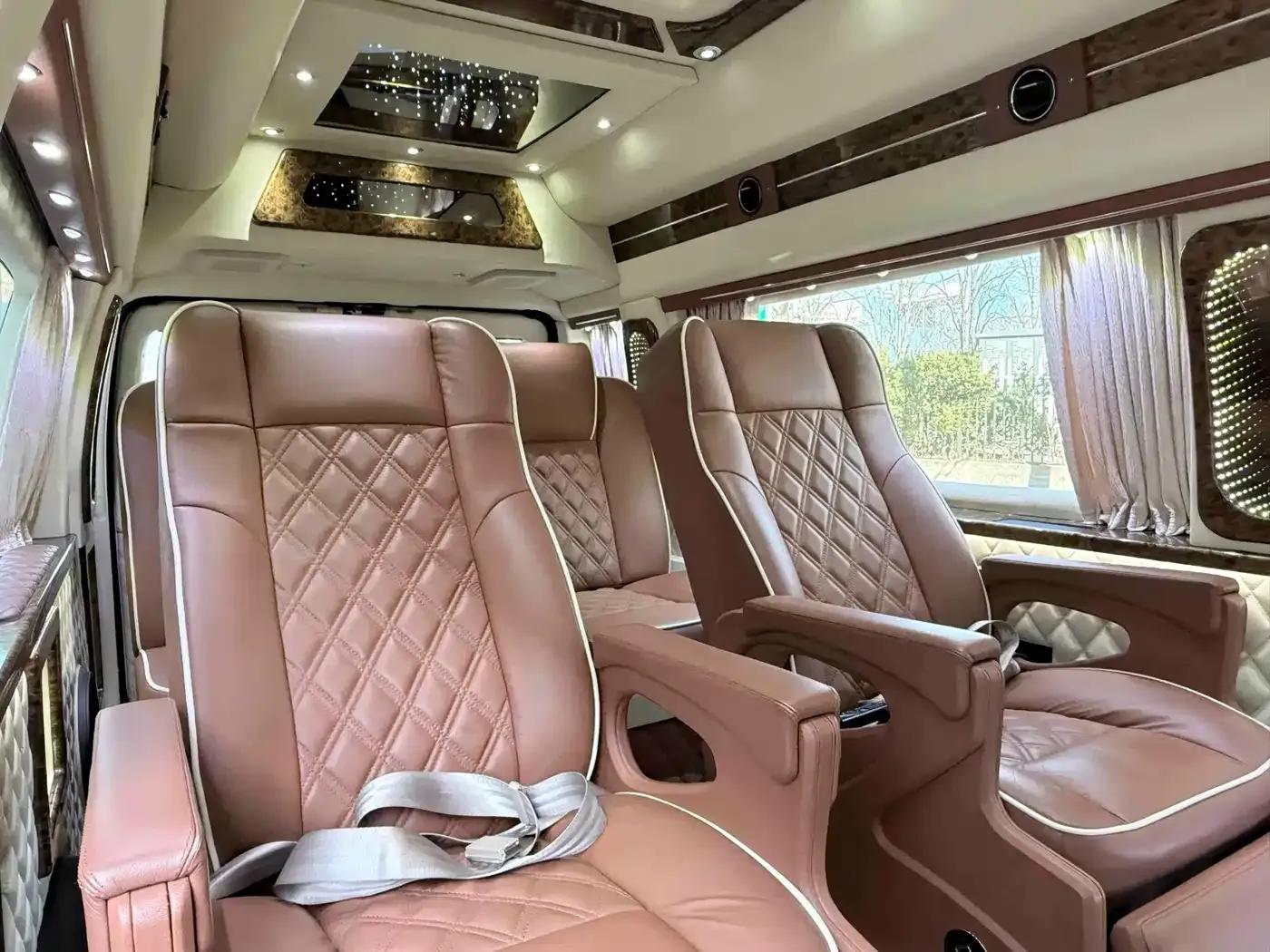 Ford E350 2011 5.4L Platinum Limited Edition — миниатюра 19