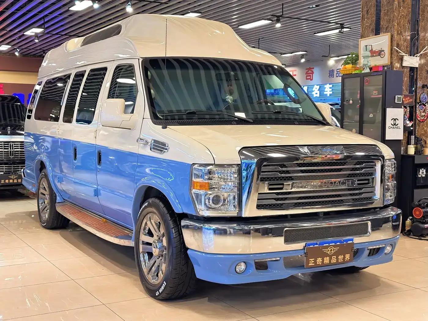 2014 Ford E350 5.4L Automatic — миниатюра 1