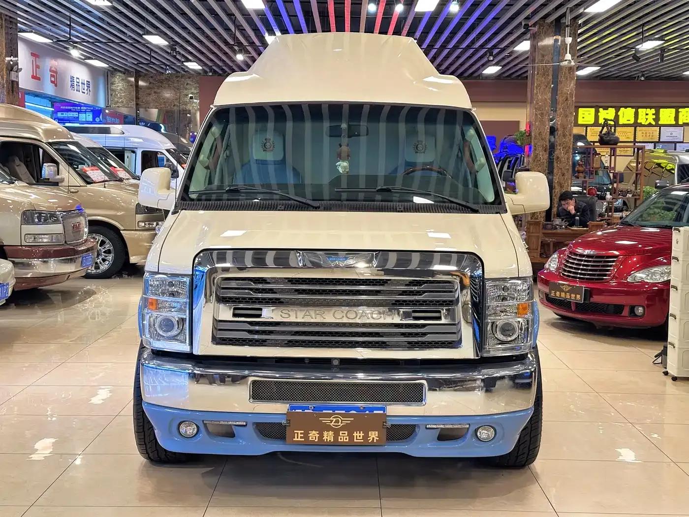 2014 Ford E350 5.4L Automatic — миниатюра 2