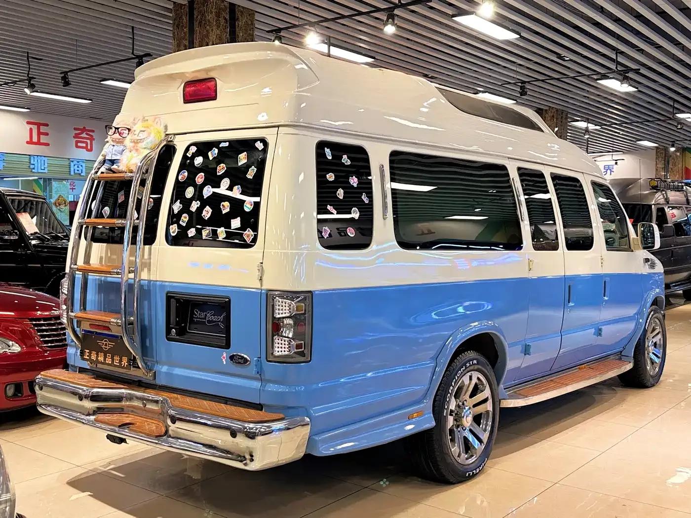 2014 Ford E350 5.4L Automatic — миниатюра 5