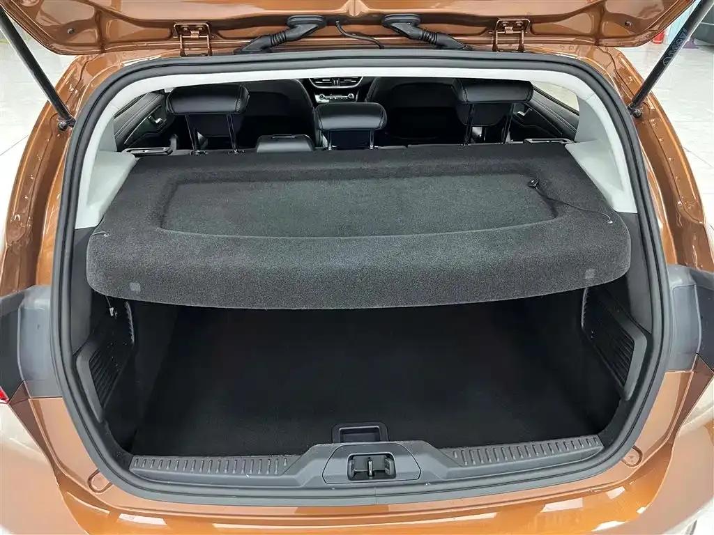 2021 Ford Focus Active EcoBoost 180 Automatic Trend Edition — миниатюра 16