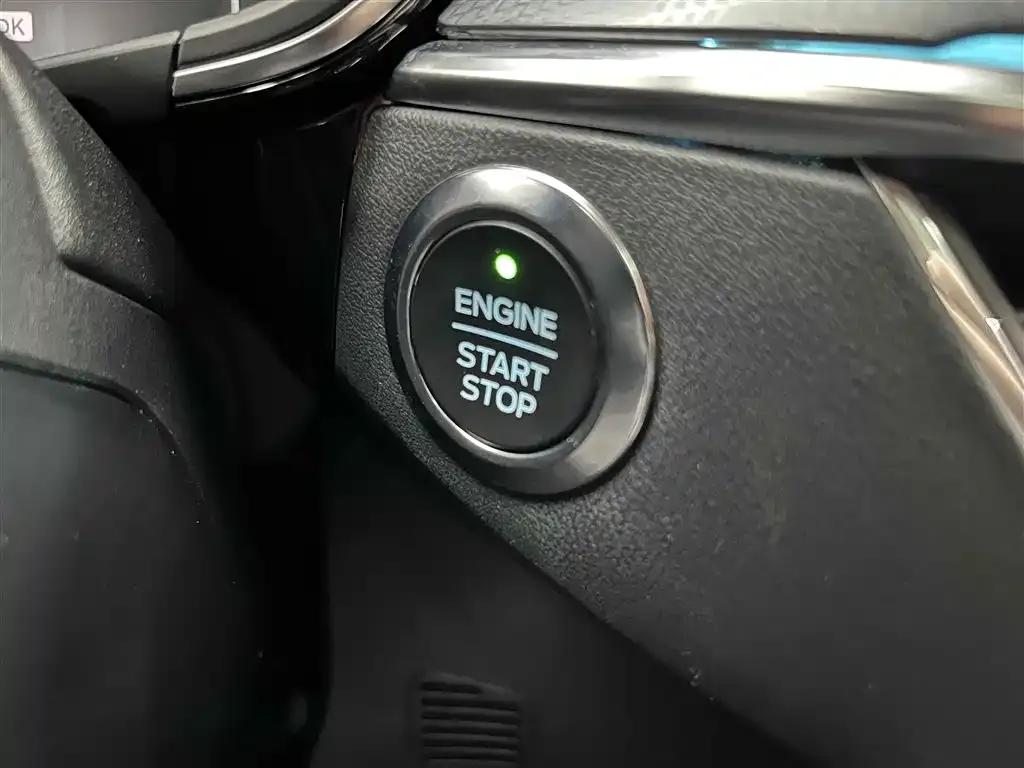 2021 Ford Focus Active EcoBoost 180 Automatic Trend Edition — миниатюра 4