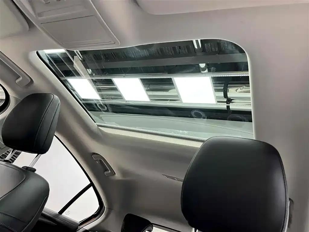 2021 Ford Focus Active EcoBoost 180 Automatic Trend Edition — миниатюра 9