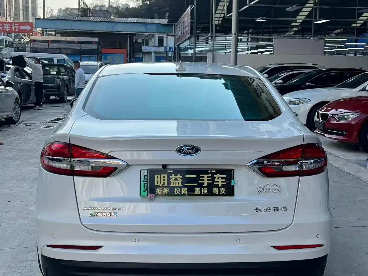 Mondeo PHEV 2018 2.0 PHEV Intelligent Control Fashion Model (National VI Emission Standard) — миниатюра 5