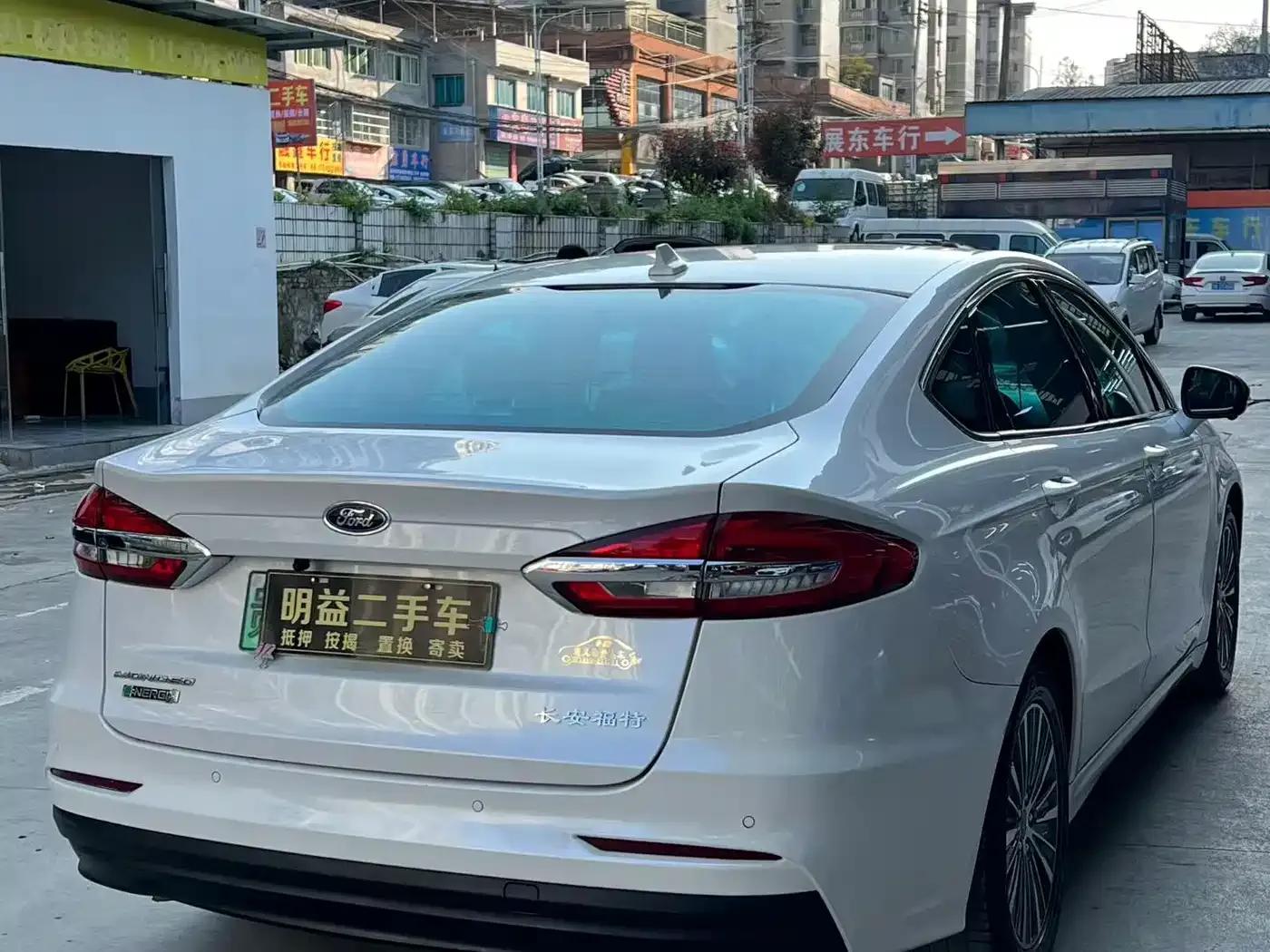Mondeo PHEV 2018 2.0 PHEV Intelligent Control Fashion Model (National VI Emission Standard) — миниатюра 6