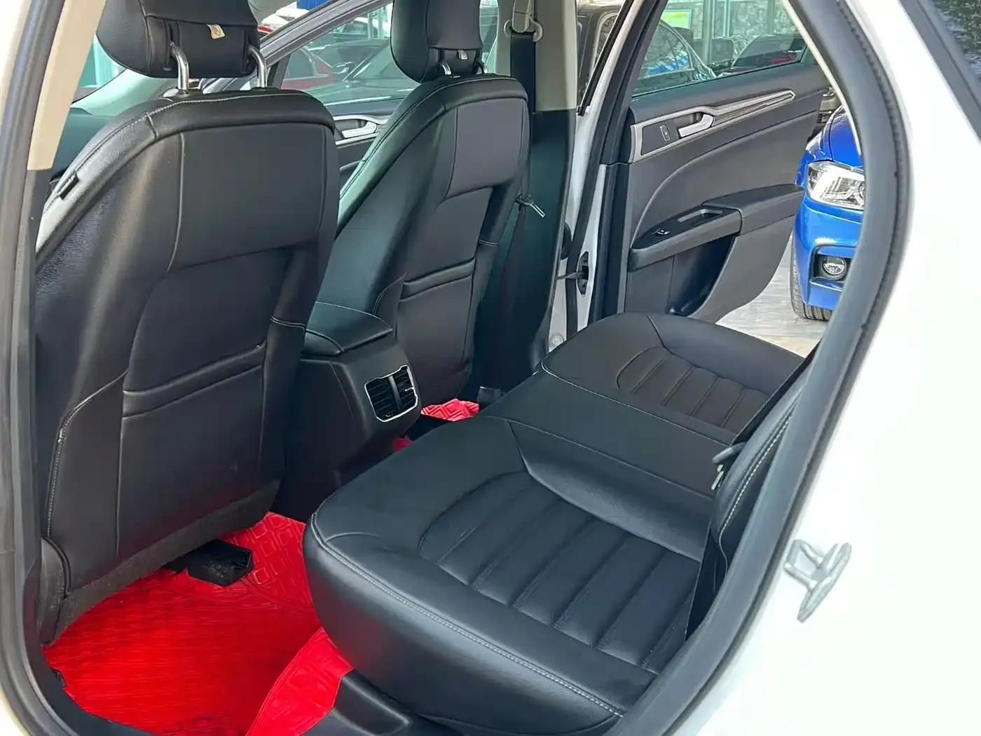 Mondeo PHEV 2018 2.0 PHEV Intelligent Control Fashion Model (National VI Emission Standard) — миниатюра 9