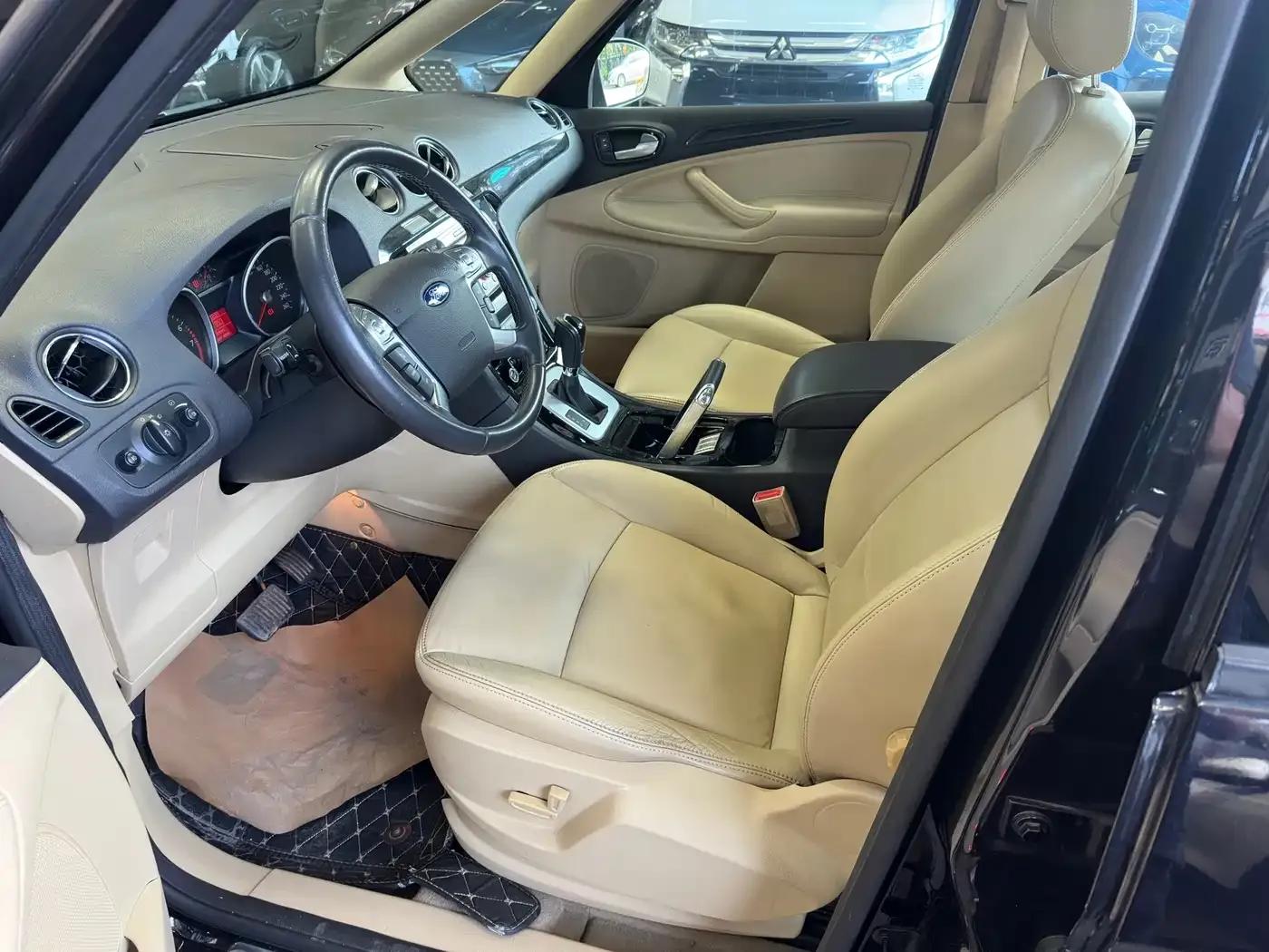 Maxx 2008 2.3L 7-seater Luxury — миниатюра 14