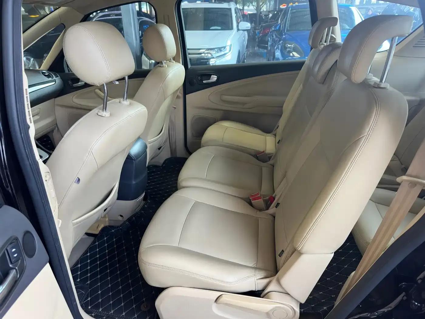 Maxx 2008 2.3L 7-seater Luxury — миниатюра 15
