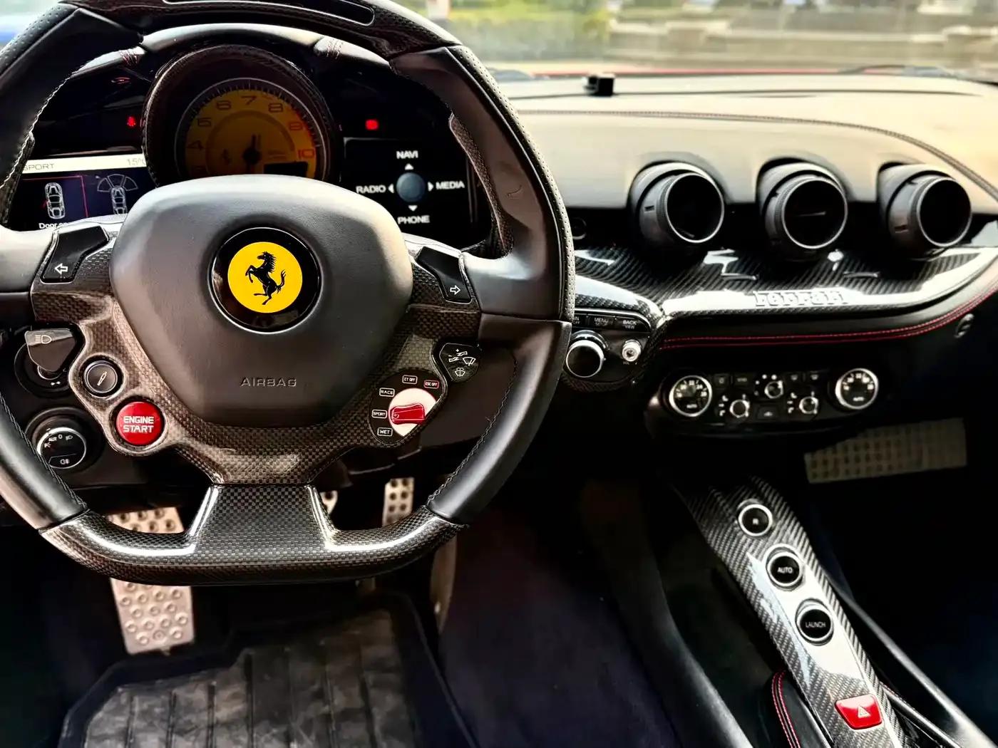 2013 F12berlinetta 6.3L Standard Model — миниатюра 15