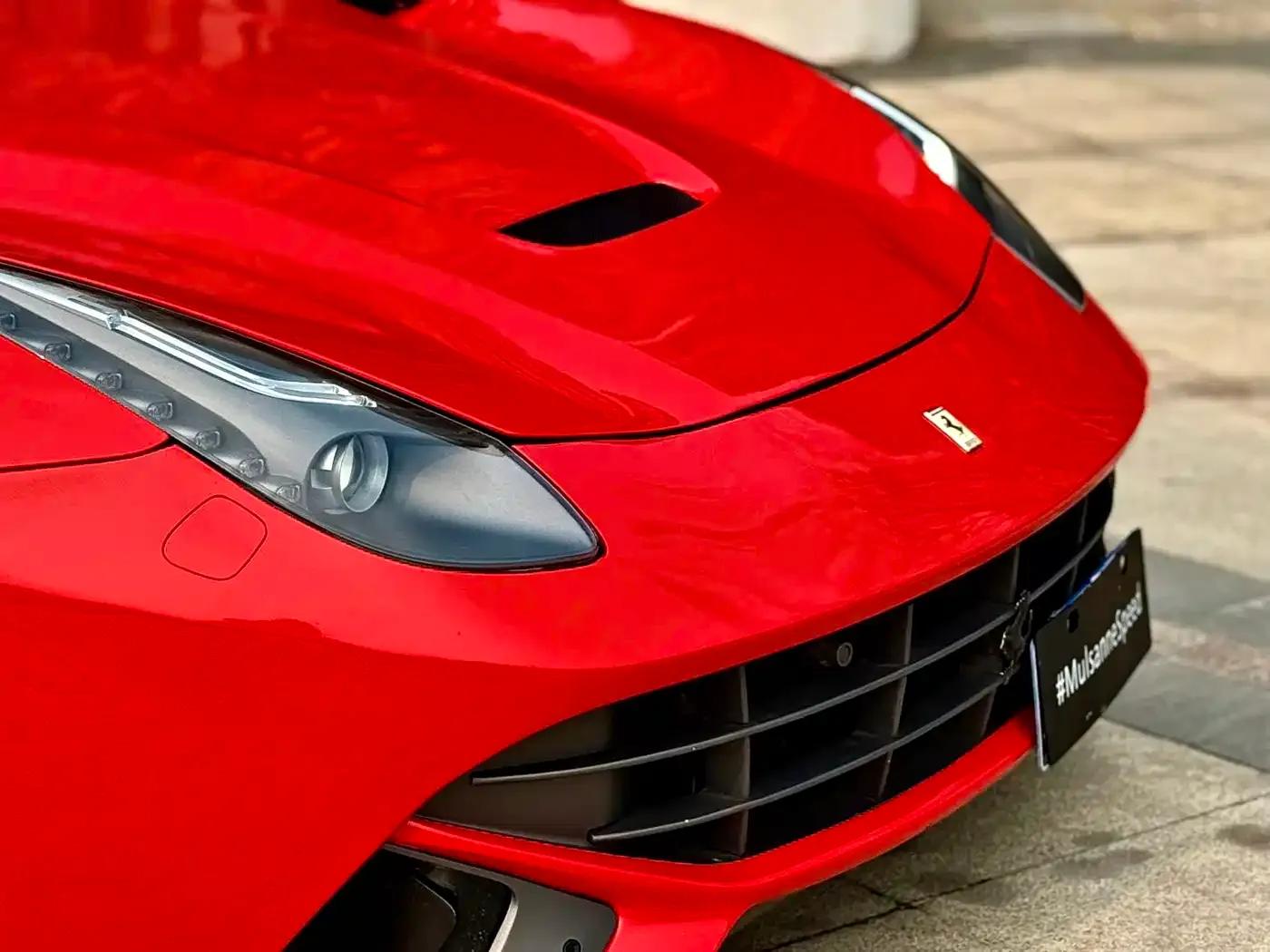 2013 F12berlinetta 6.3L Standard Model — миниатюра 3