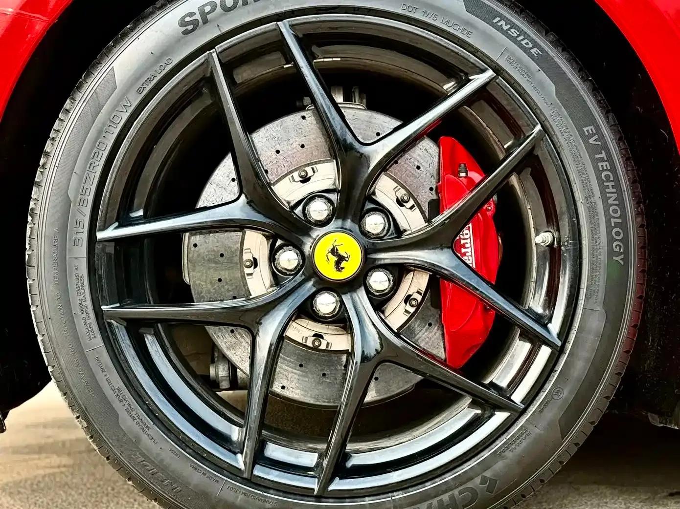 2013 F12berlinetta 6.3L Standard Model — миниатюра 5