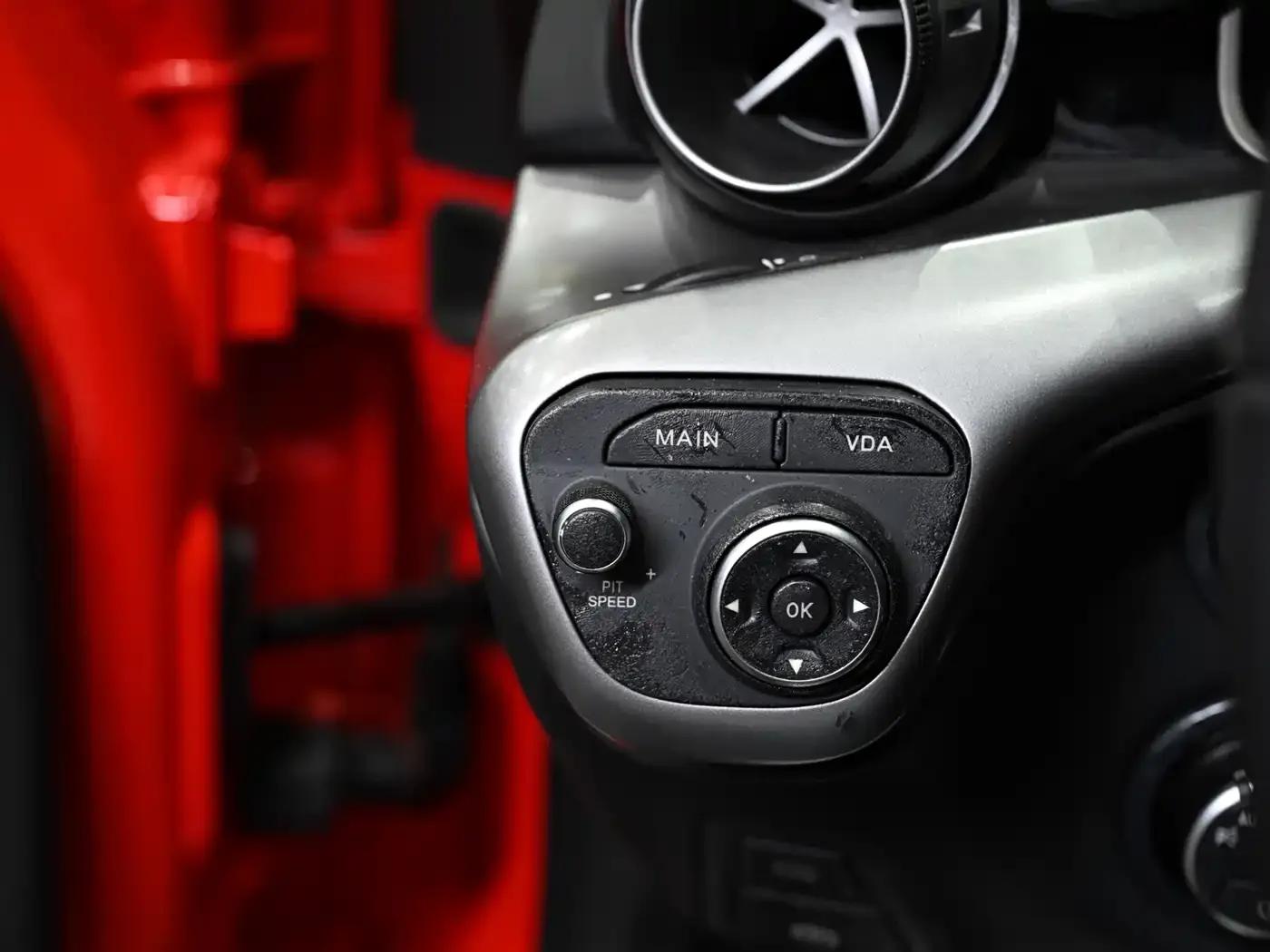 2013 F12berlinetta 6.3L Standard Model — миниатюра 12