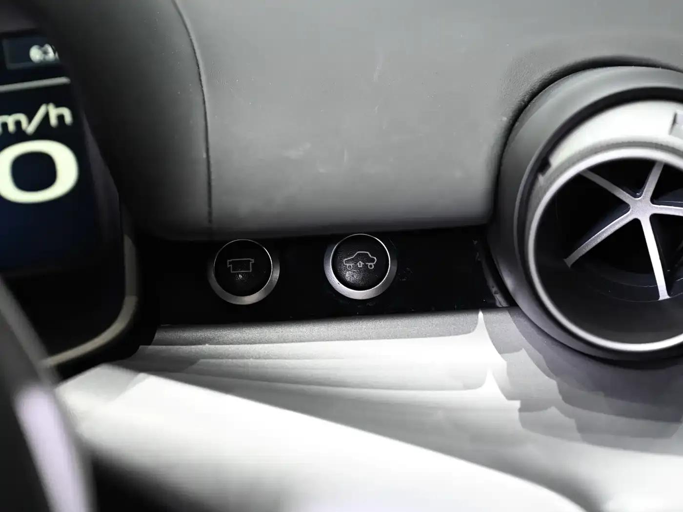 2013 F12berlinetta 6.3L Standard Model — миниатюра 15