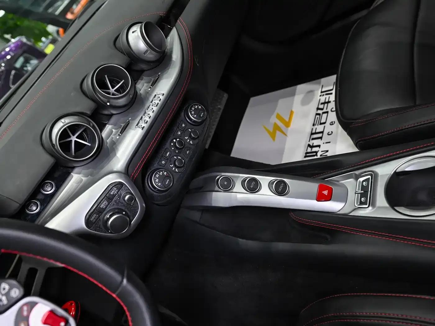 2013 F12berlinetta 6.3L Standard Model — миниатюра 17
