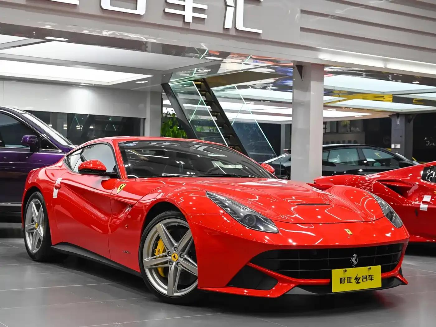2013 F12berlinetta 6.3L Standard Model — миниатюра 3