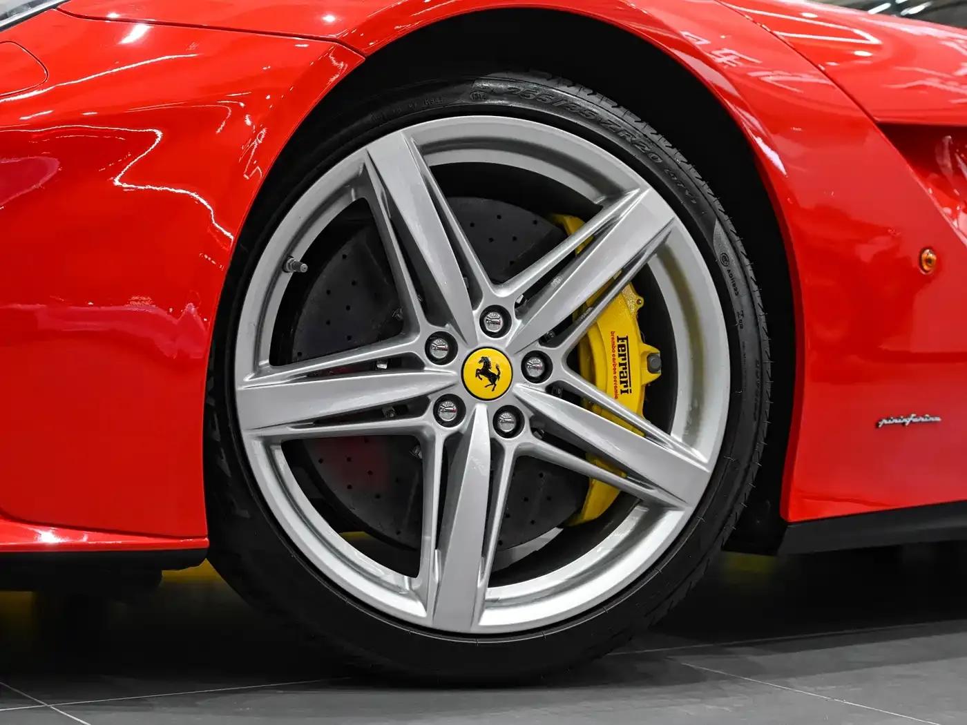 2013 F12berlinetta 6.3L Standard Model — миниатюра 22
