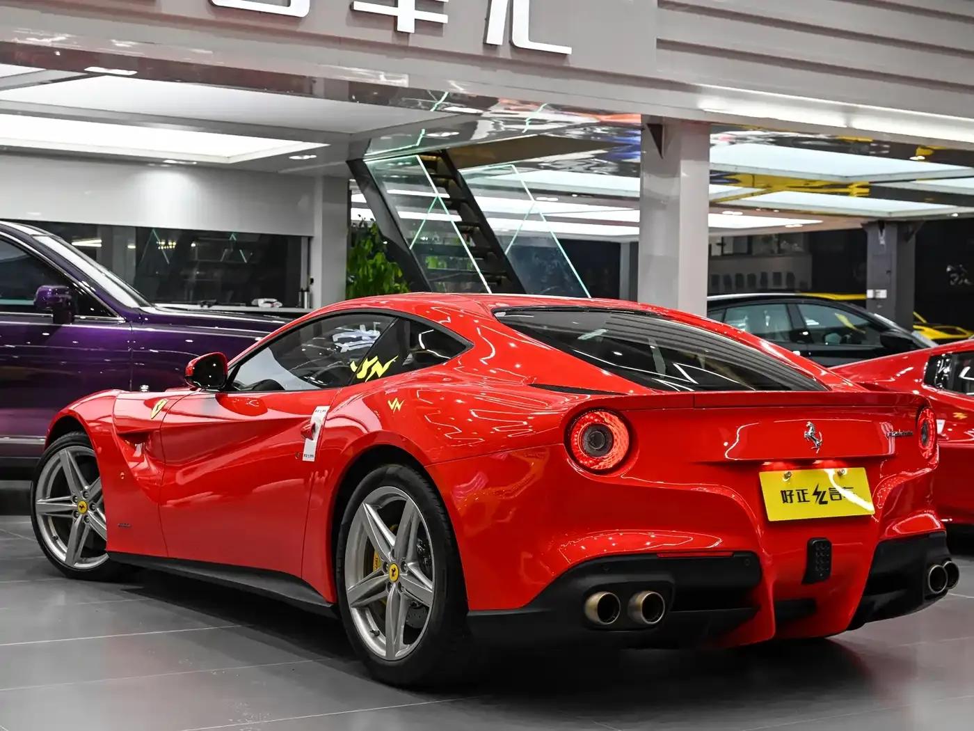 2013 F12berlinetta 6.3L Standard Model — миниатюра 6