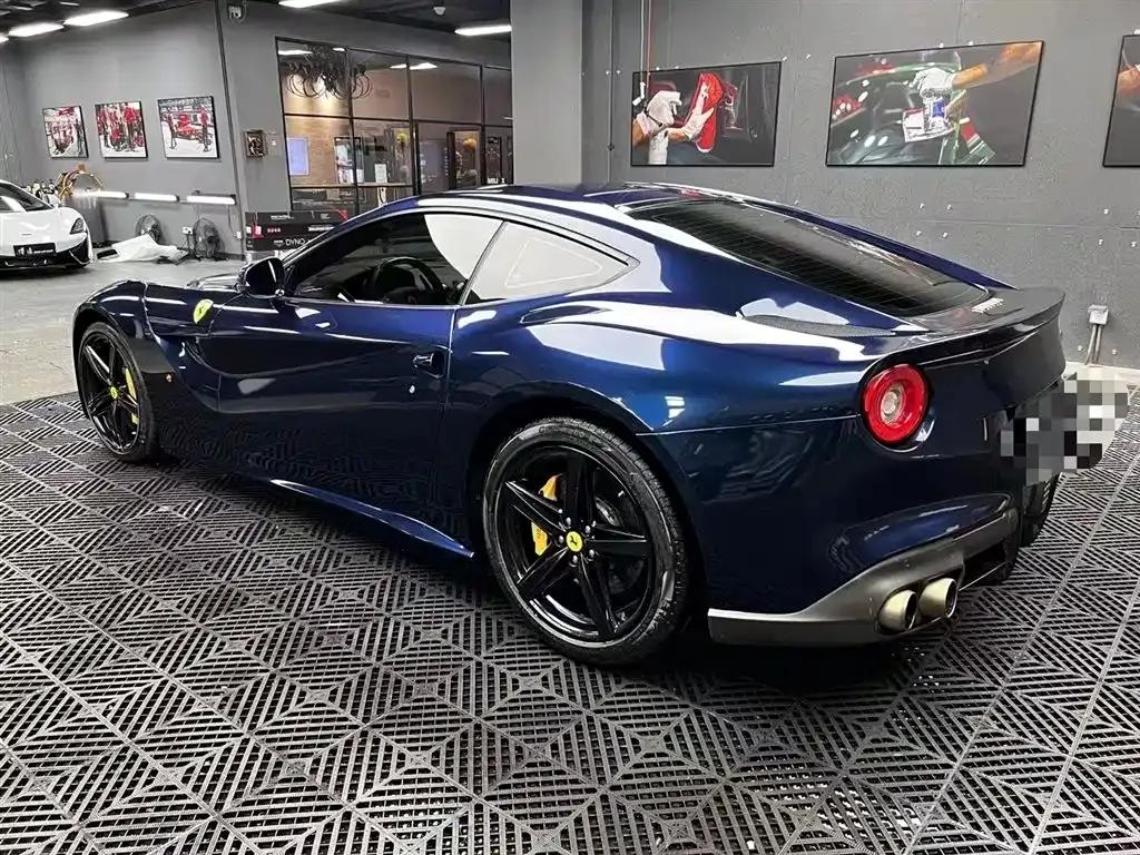 2013 F12berlinetta 6.3L Standard Model — миниатюра 3