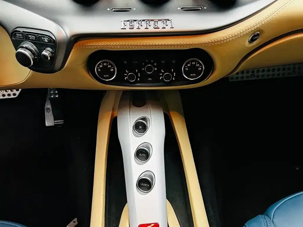 2013 F12berlinetta 6.3L Standard Model — миниатюра 5