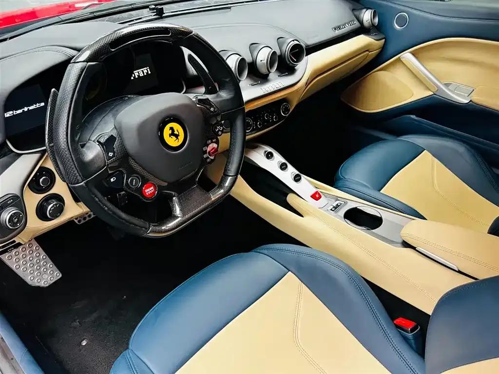 2013 F12berlinetta 6.3L Standard Model — миниатюра 6