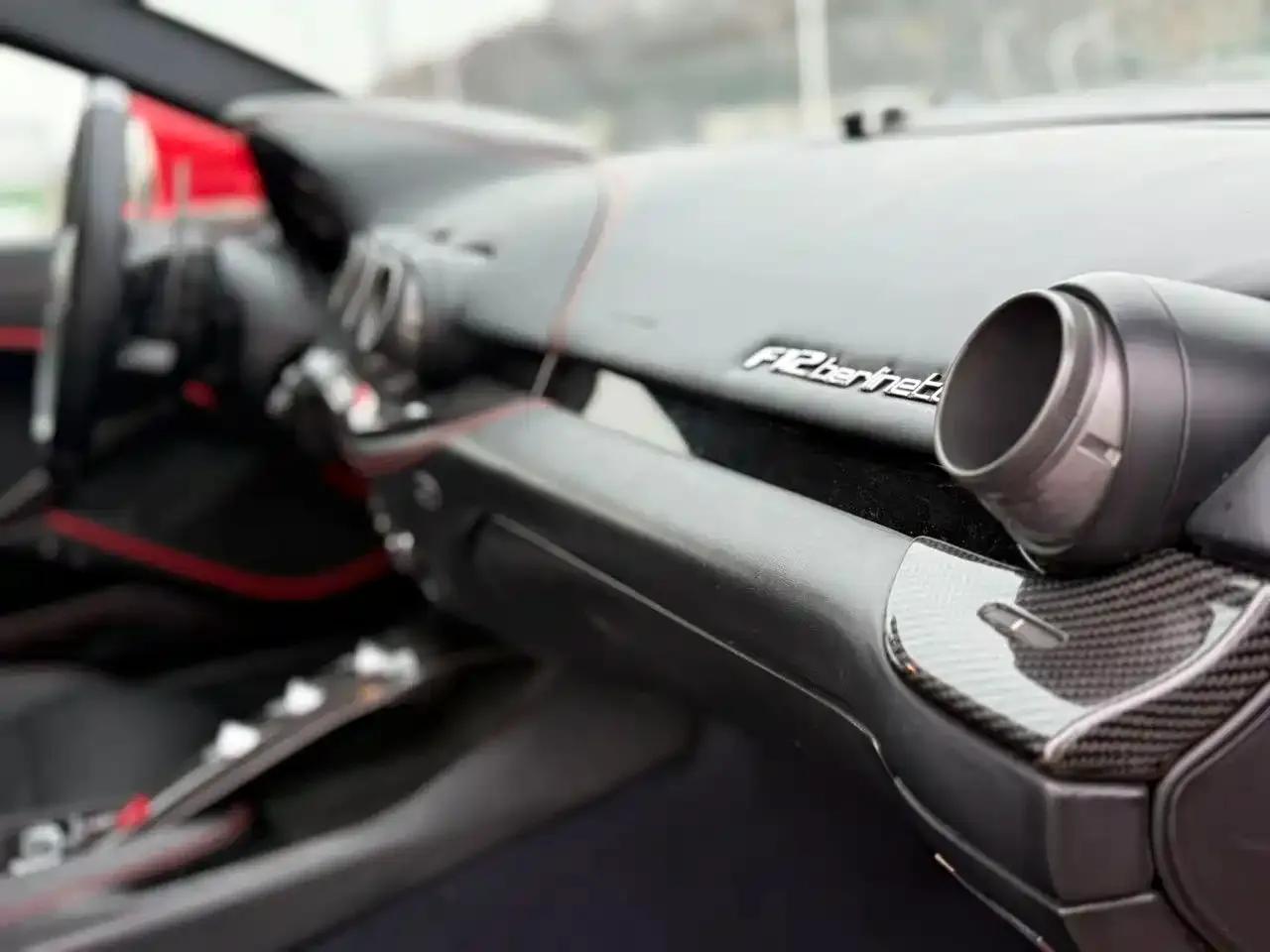 2013 F12berlinetta 6.3L Standard Model — миниатюра 7