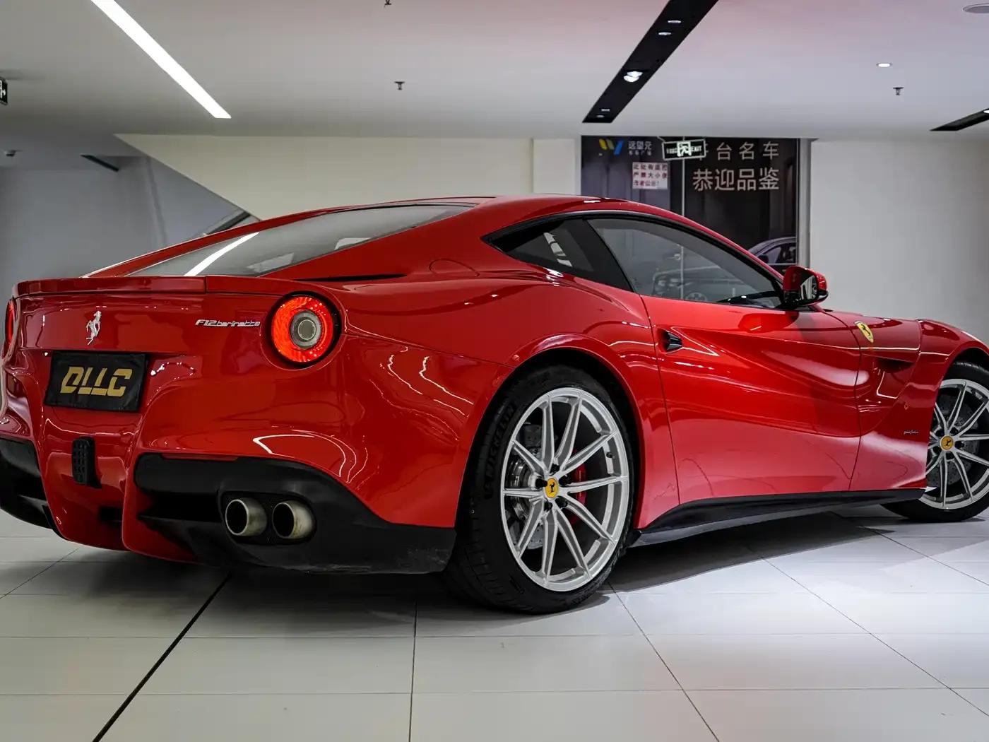 2013 F12berlinetta 6.3L Standard Model — миниатюра 12